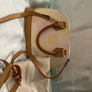 Love this baby Alma brand new crossbody